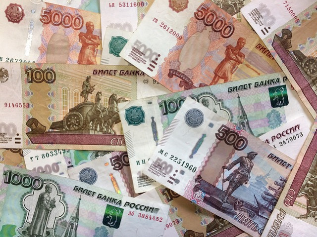 L'effondrement du rouble en Bourse : vers une hyperinflation de la devise russe?